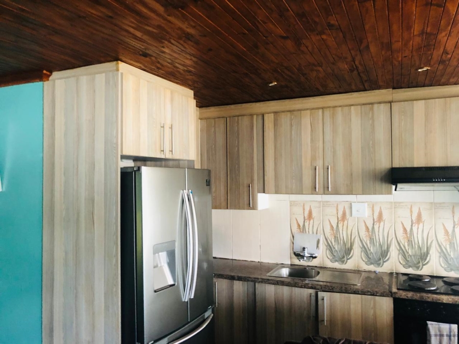 2 Bedroom Property for Sale in Ilitha Park Western Cape